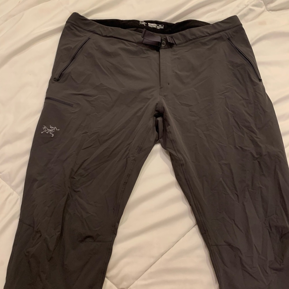 Gamma LT Arc’ teryx pants- men’s. Never worn